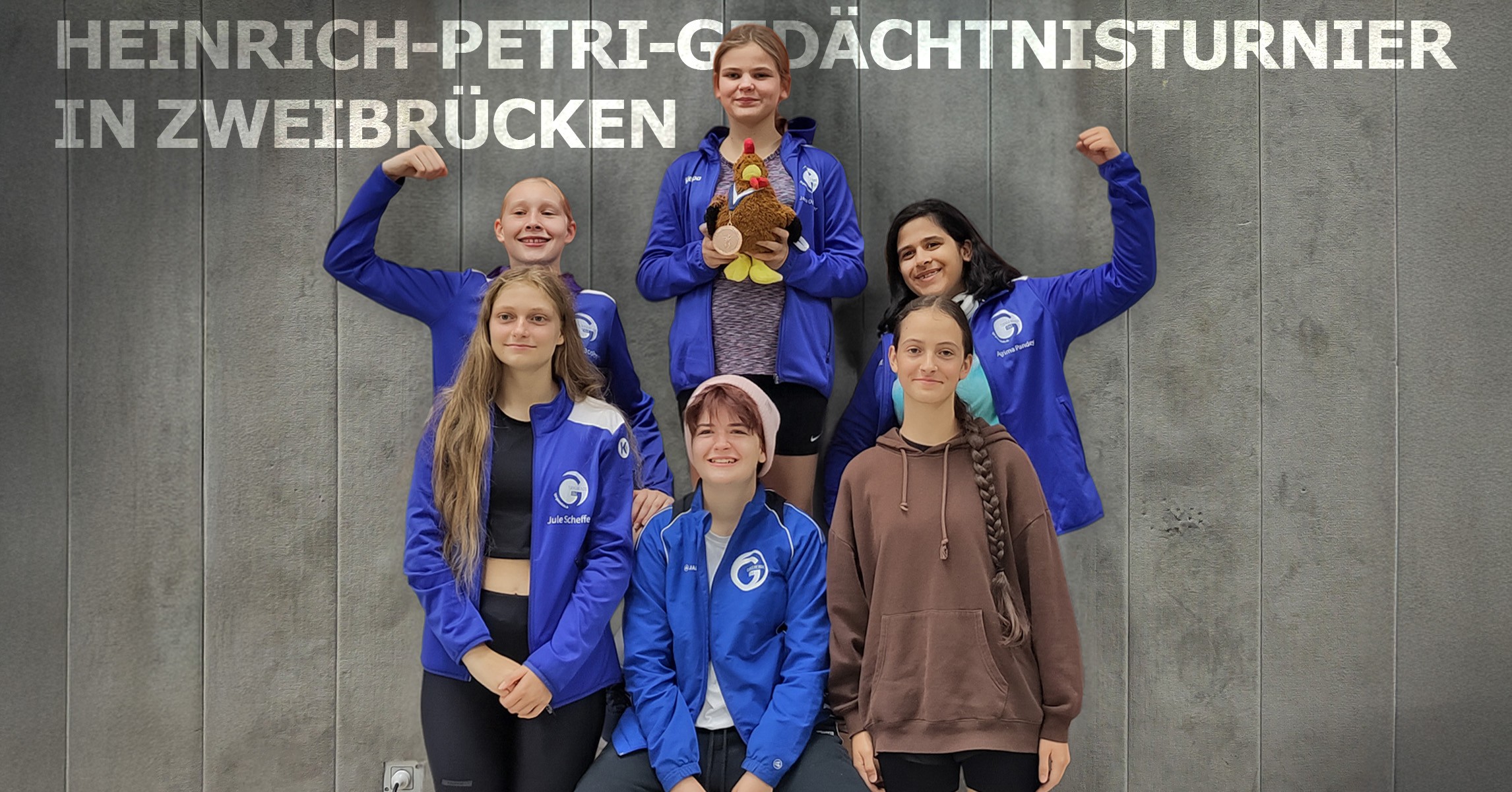 Gruppenfoto mit TGM-Degenfechterinnen beim Heinrich-Petri-Gedächtnisturnier in Zweibrücken am 13. September 2025