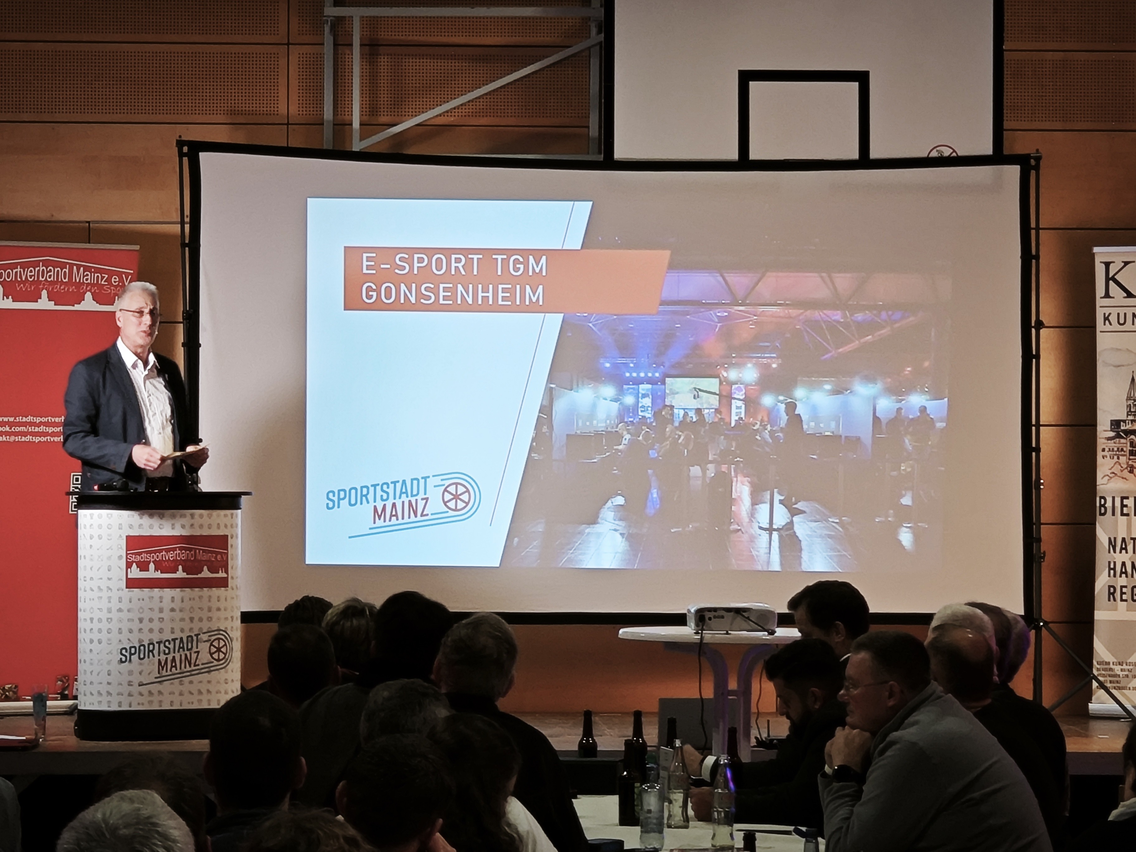 Präsentation zum E-Sport TGM Gonsenheim bei einer Veranstaltung der Sportstadt Mainz