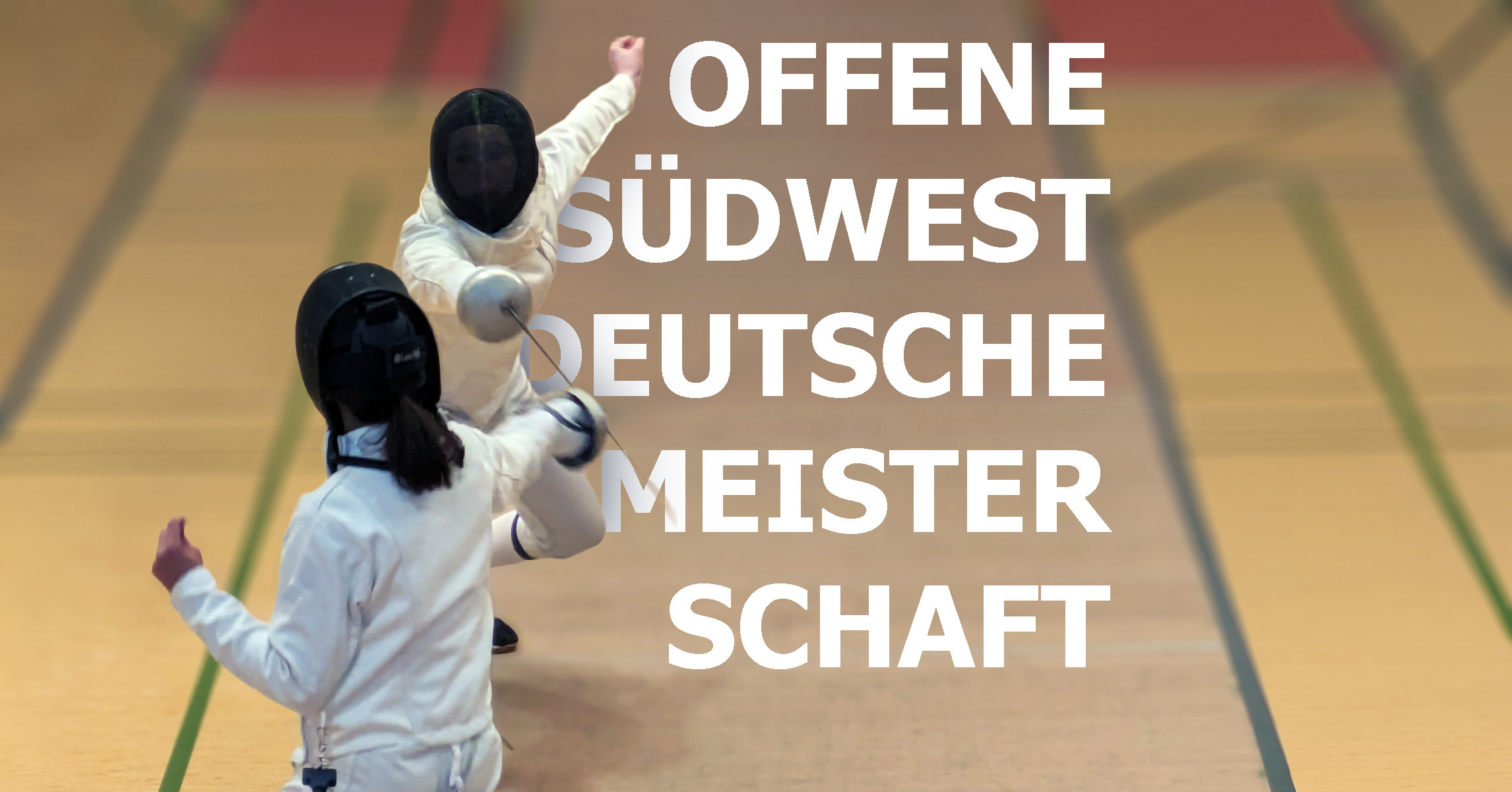 Zwei Fechterinnen bei der Offenen Südwestdeutschen Meisterschaft im Duell auf der Fechtbahn