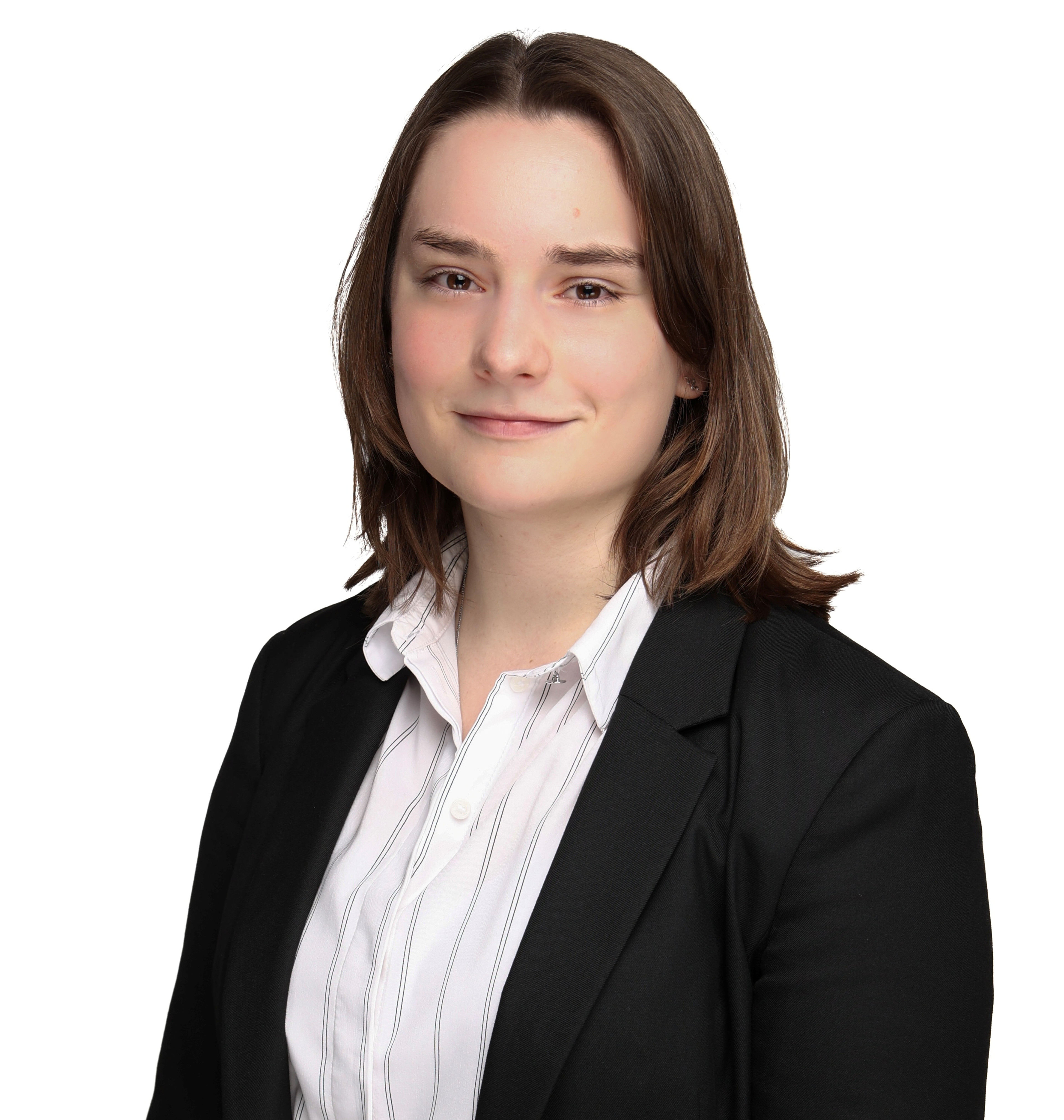 Portrait von Cara Bohnen im Business-Outfit