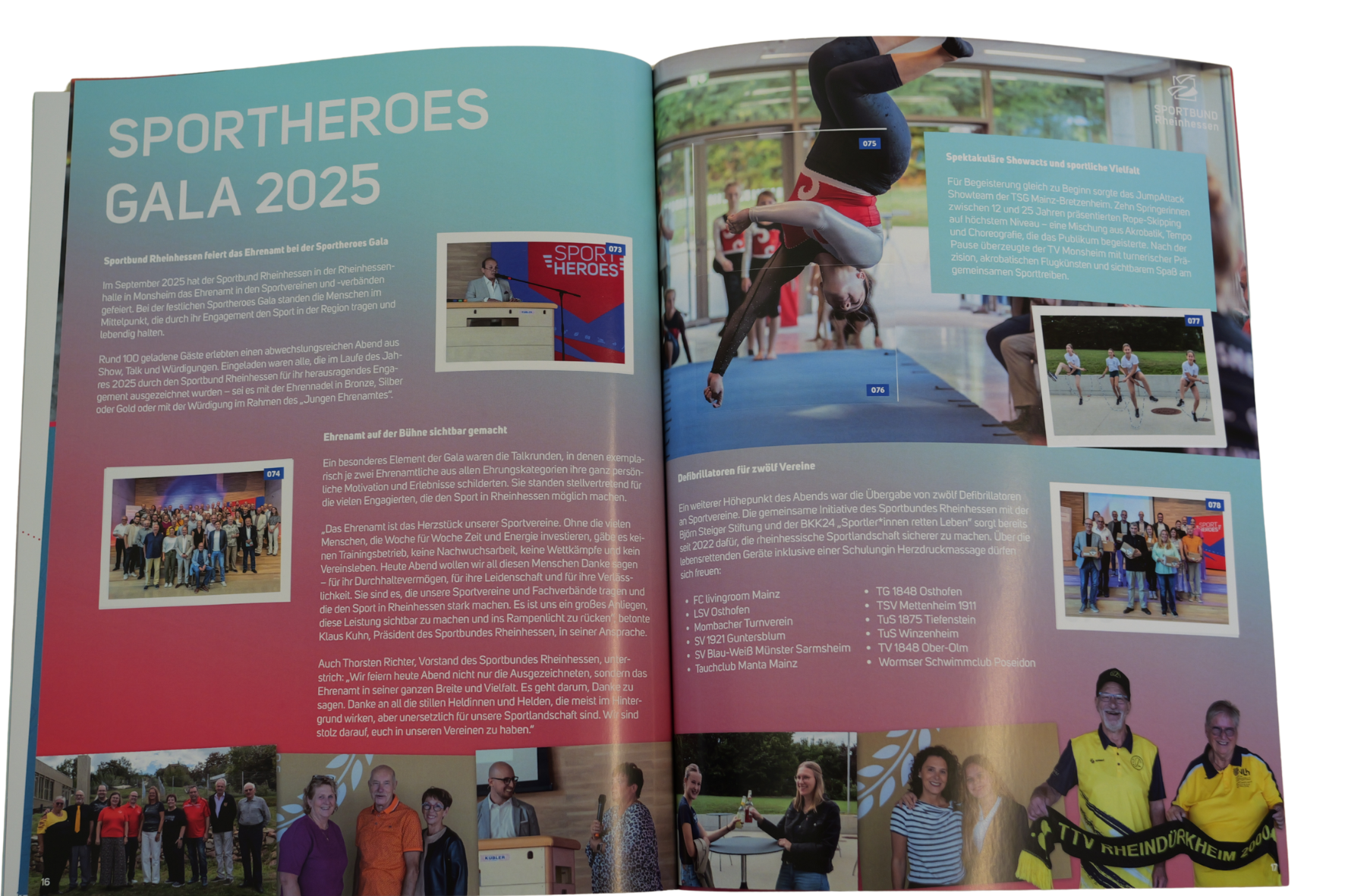 Doppelseite einer Sportbroschüre mit Informationen zur Sportheroes Gala 2025, Ehrenamt und Vereinsaktivitäten in Rheinhessen.