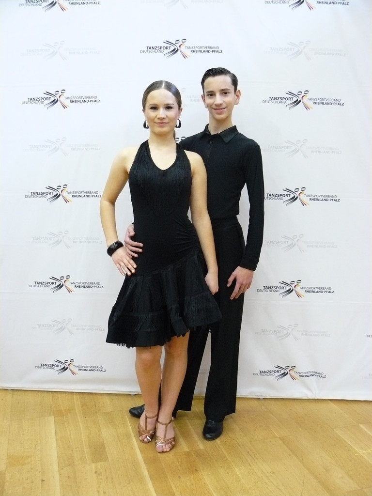 Tanzpaar beim Turnier des Tanzsportzentrums Mittelrhein, Rheinland-Pfalz