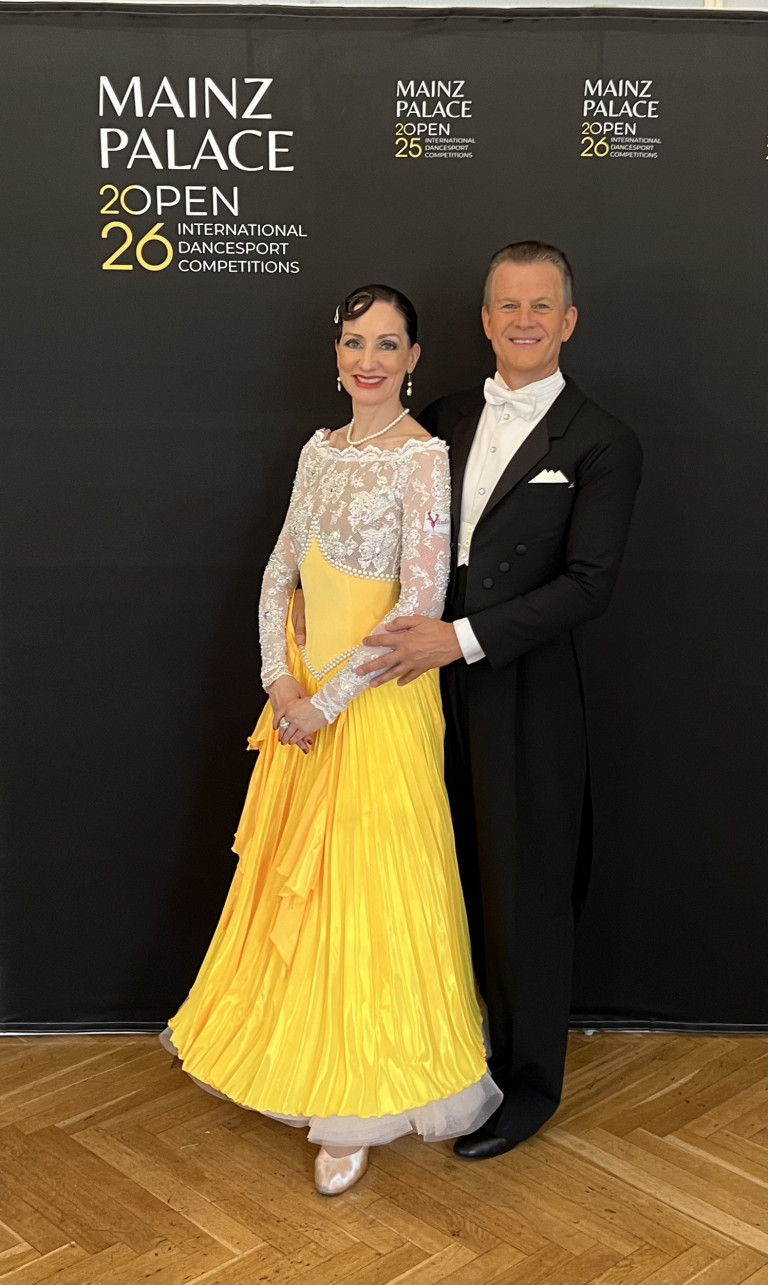 Tanzpaar Thamm und Gottschalk beim Goldcup 2026 im eleganten Turnieroutfit