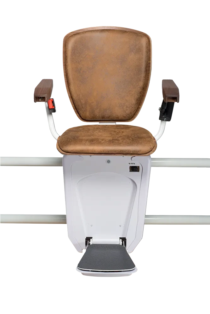 Treppenlift Alpha Exclusive in Farbe Mocca mit komfortablem Sitz