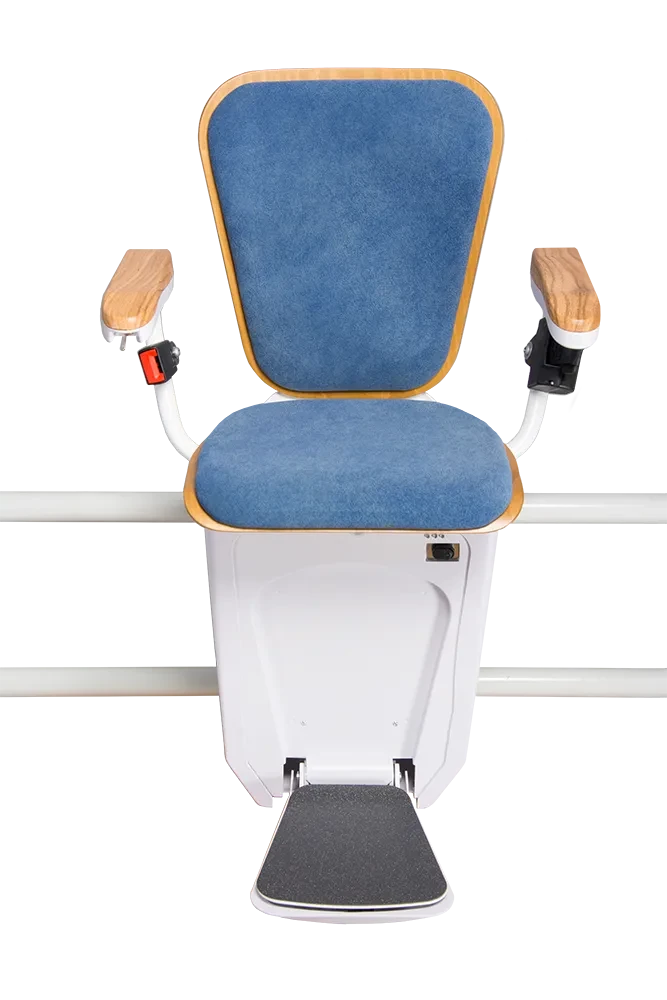 Treppenlift Alpha Premium in marineblau-hell mit Holzarmlehnen