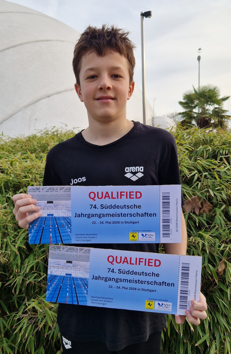 Schwimmer mit Qualifikationsurkunden für die 74. Süddeutsche Jahrgangsmeisterschaften 2026 in Stuttgart