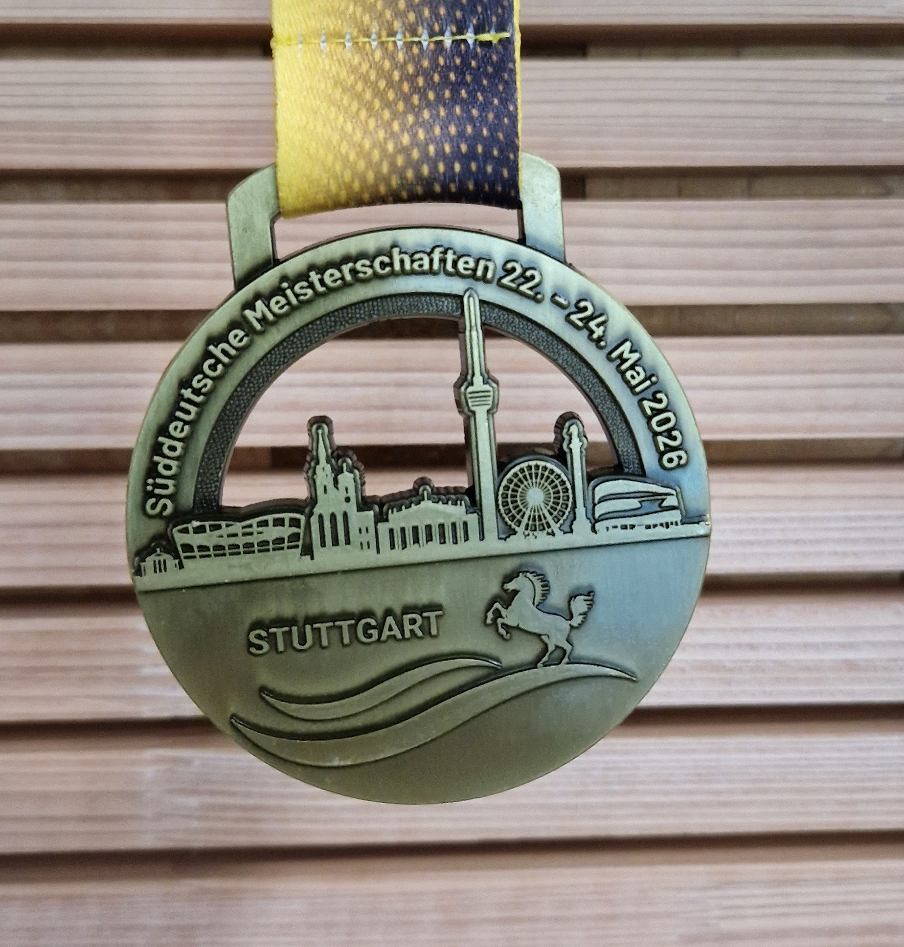 Medaille Süddeutsche Meisterschaften 22.-24. Mai 2026 in Stuttgart mit Skyline und Pferdemotiv