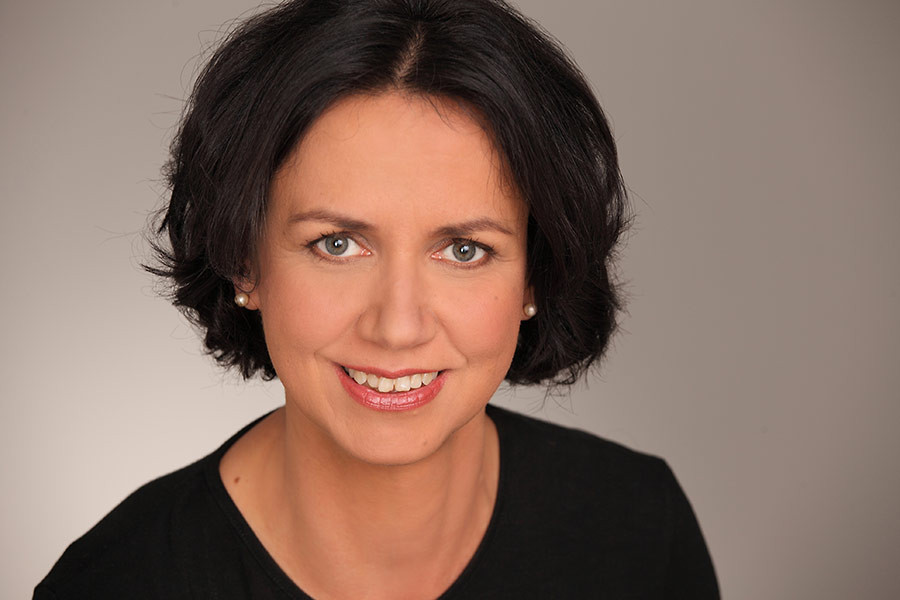 Portraitfoto von Anne Iburg