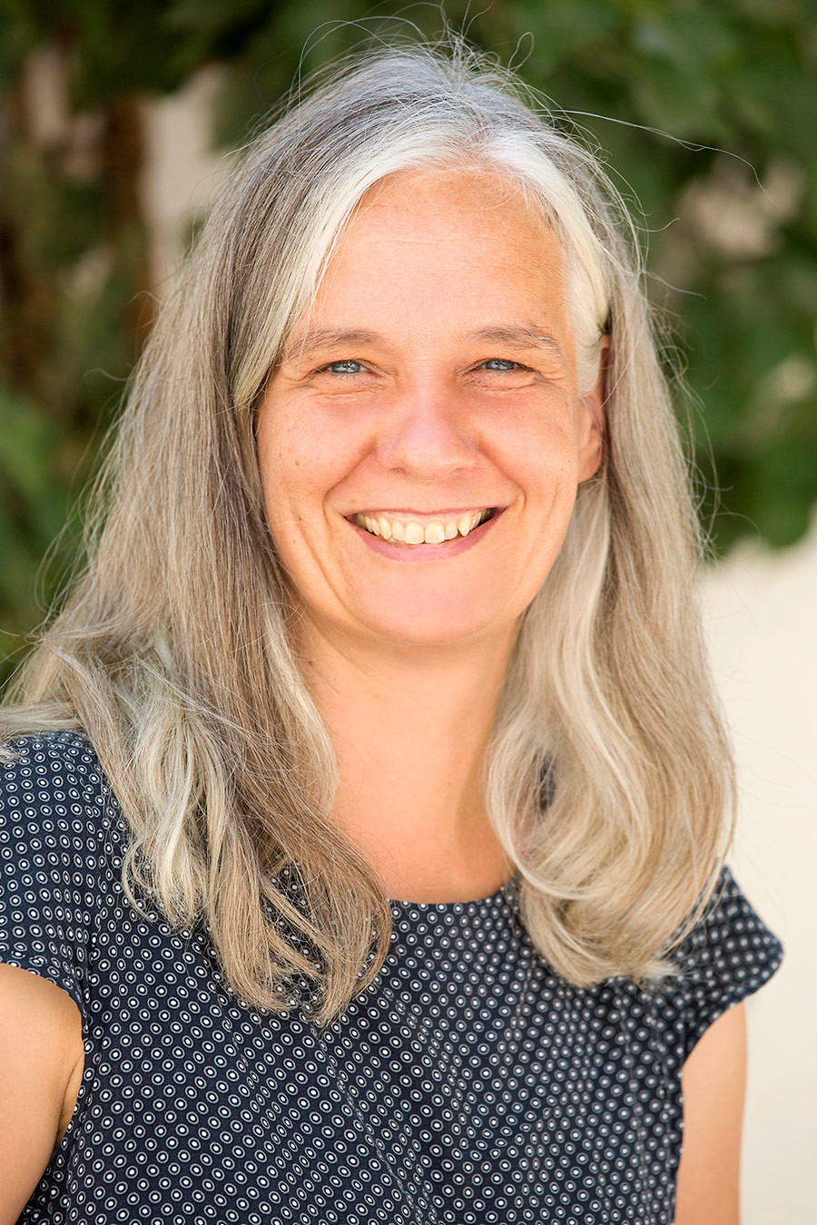 Porträtfoto von Dr. med. Dunja Voos