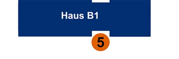 Wegweiser Haus B1 mit der Markierung 5