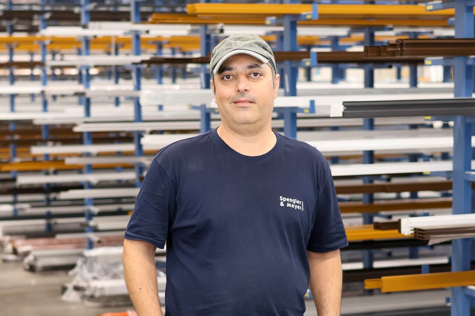 Mitarbeiter von Spengler & Meyer in einer Werkstatt