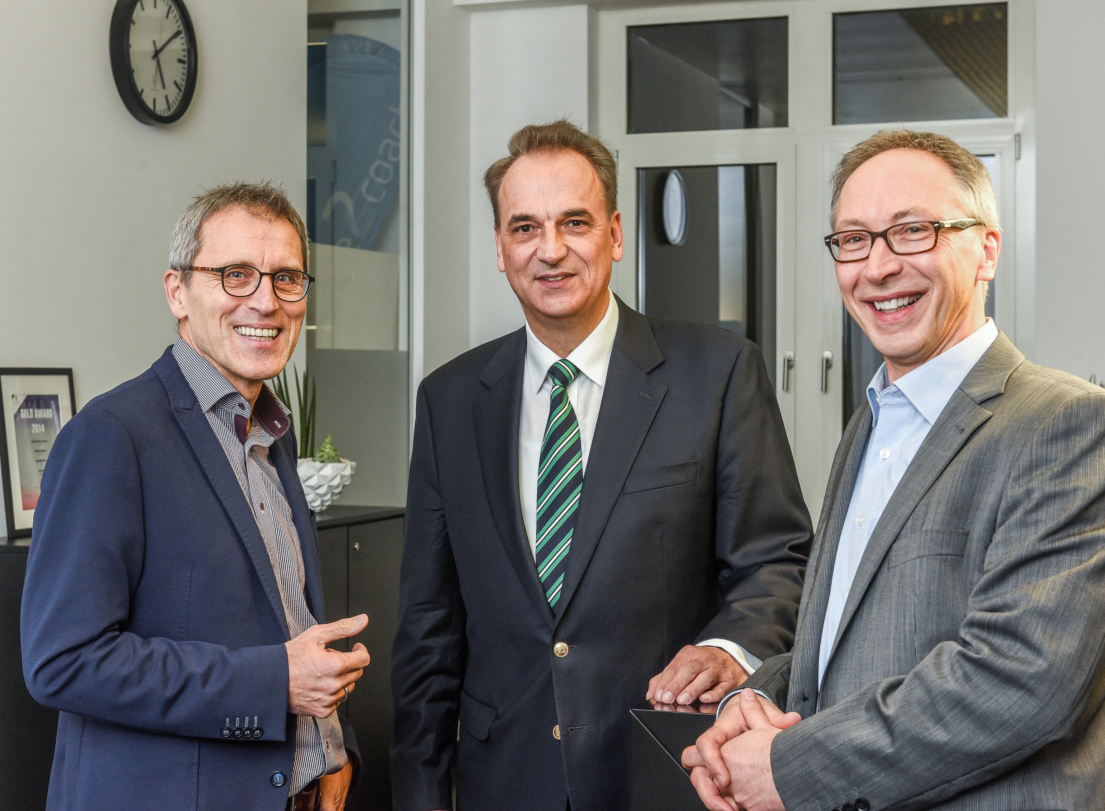 Foto vonMichael Reinhard, Dr. Frank Schiefelbein und Dr. Knut Müller (v.l.)