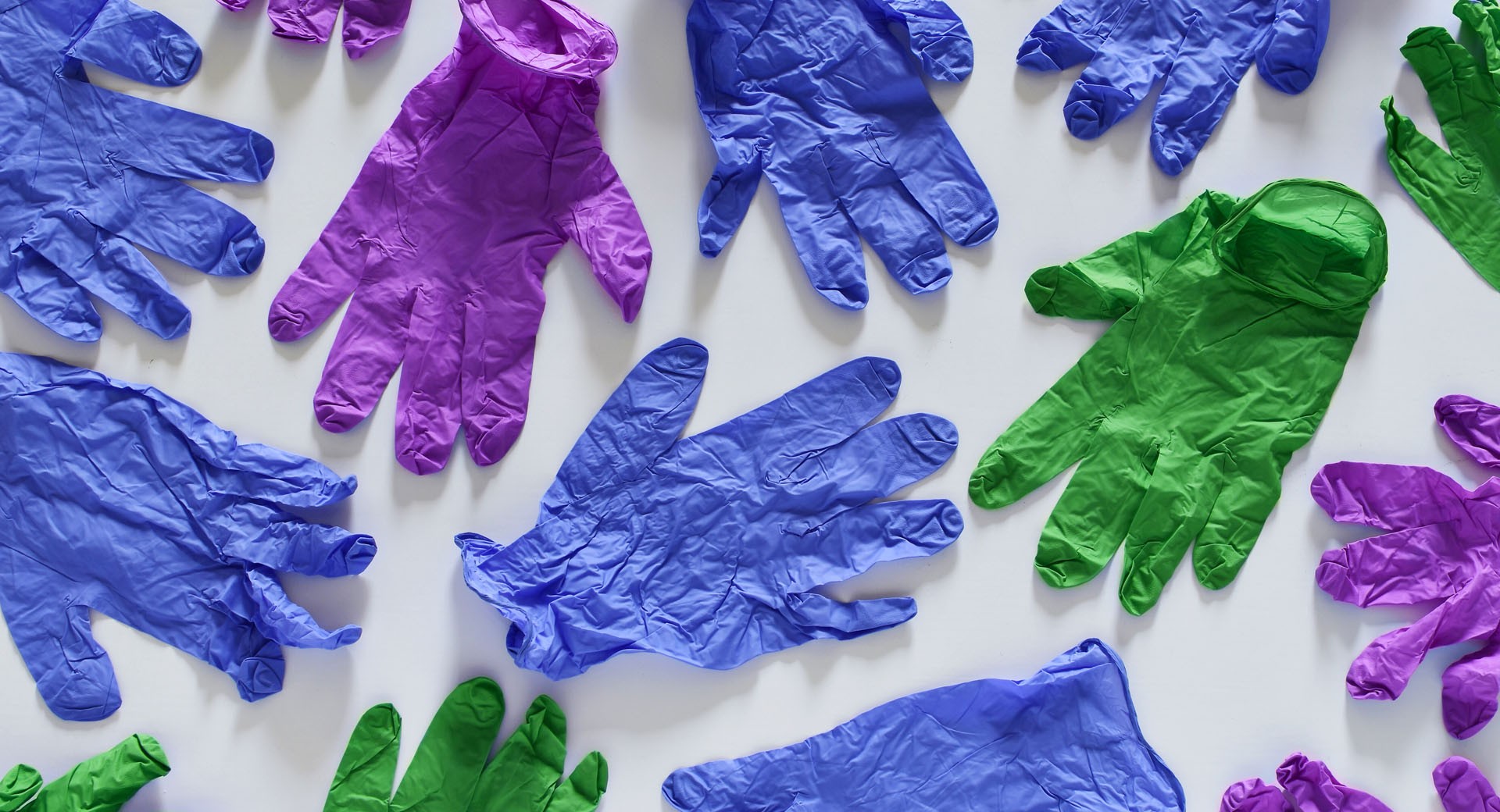 Prostata Hilfe Deutschland: Gummihandschuhe in verschiedenen Farben