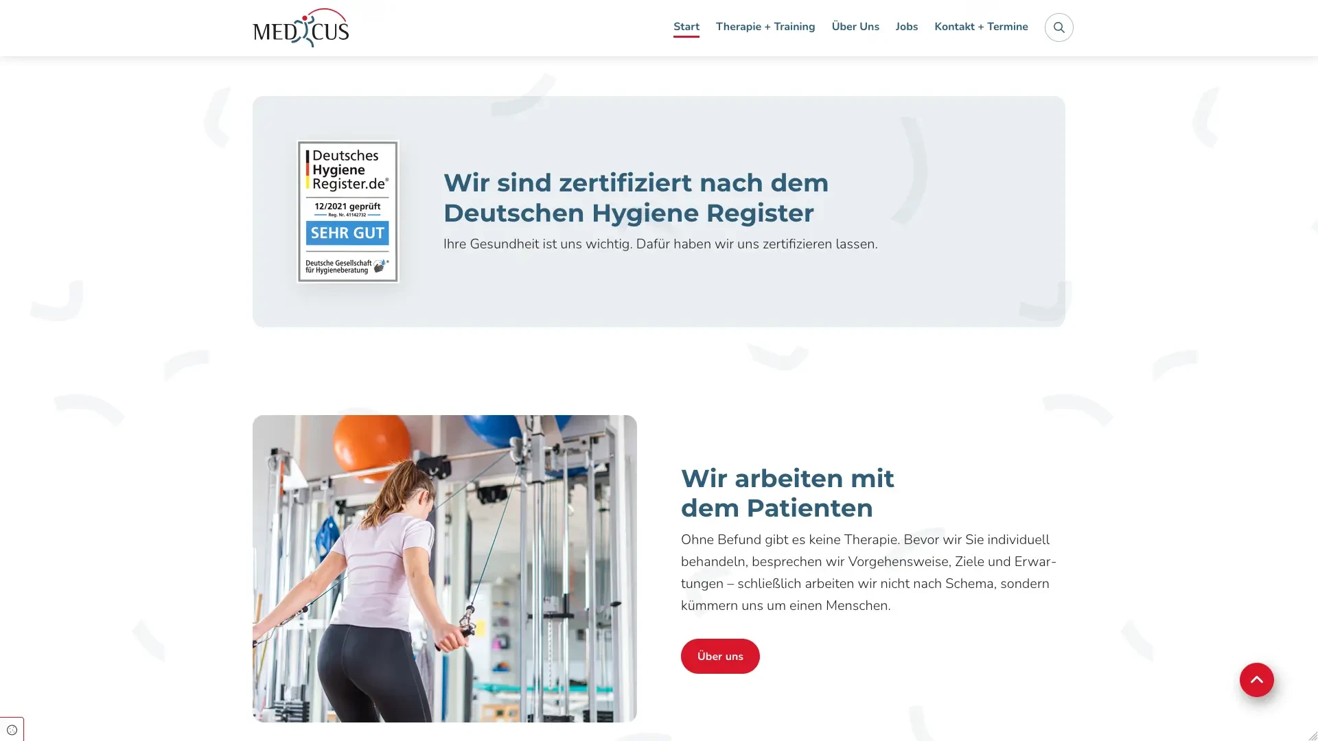 Screenshot der Medicus Webseite mit Zertifizierung nach Deutschem Hygiene Register und Patiententraining