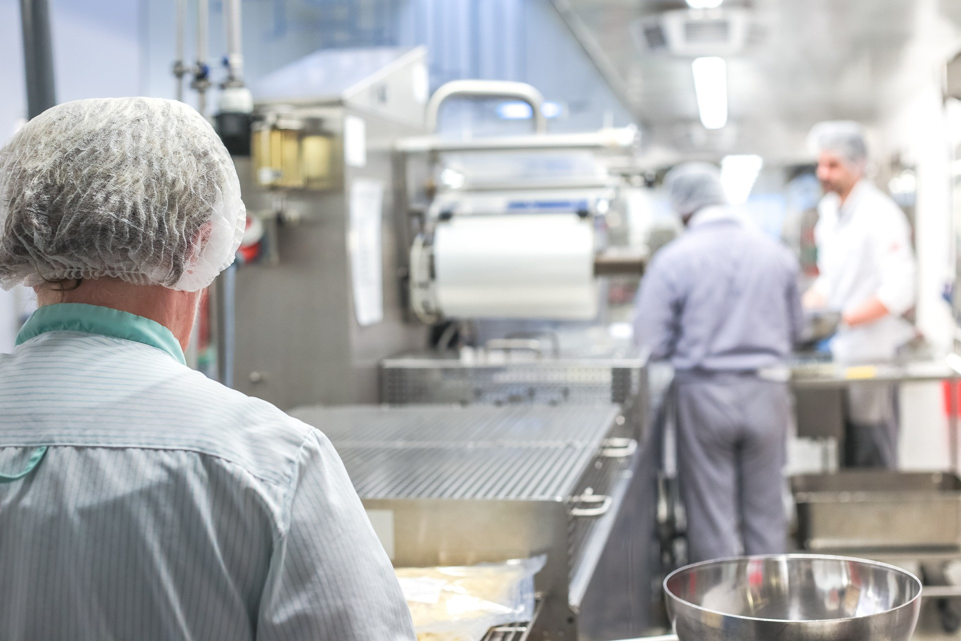 Mitarbeiter in einer Gastronomie-Küche