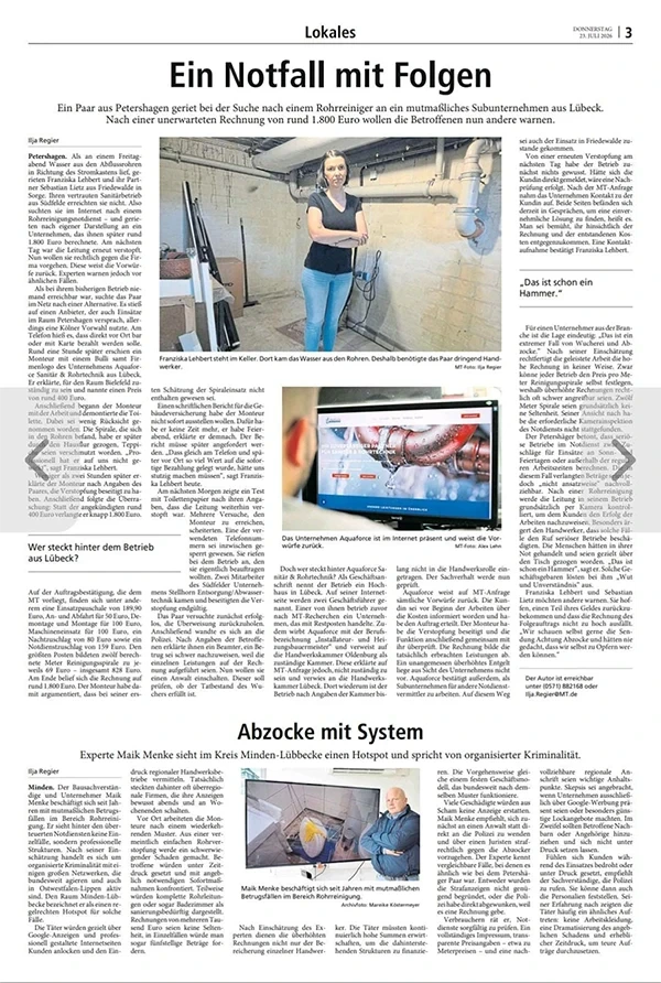 Zeitungsartikel mit dem Titel 'Ein Notfall mit Folgen', der einen Wasserschaden und Abzocke im Handwerk thematisiert, mit Bildern aus einem Keller und einem Computerbildschirm.