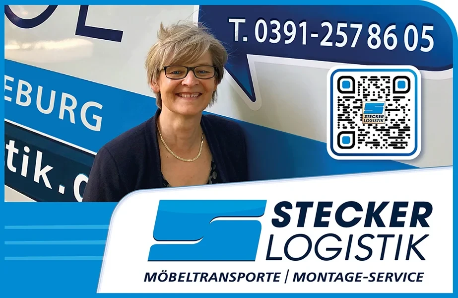 Frau vor einem Fahrzeug von Stecker Logistik, Möbeltransporte und Montageservice
