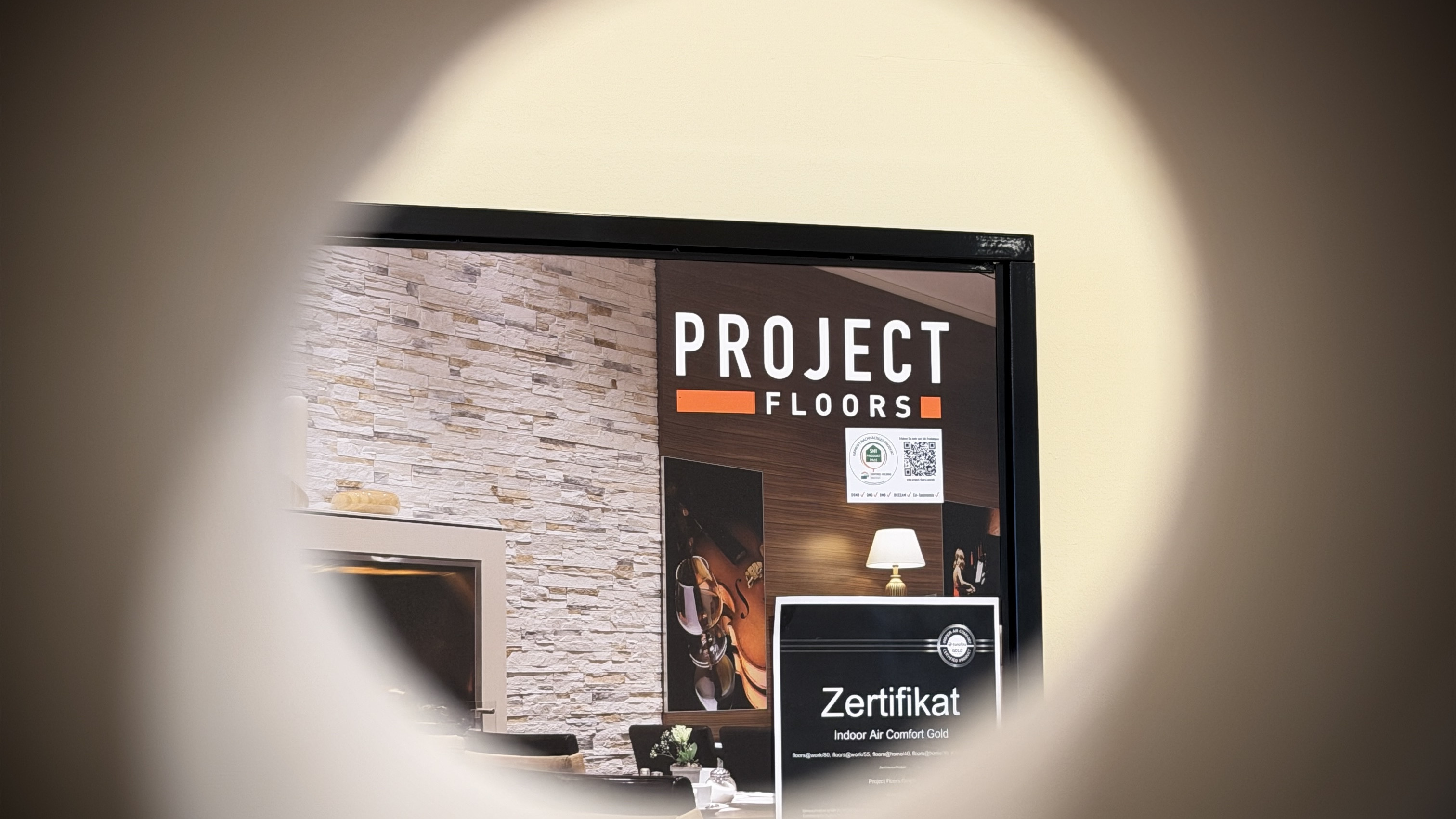 Hersteller im Fokus: PROJECT FLOORS – Zertifikat Indoor Air Comfort Gold im modernen Raum