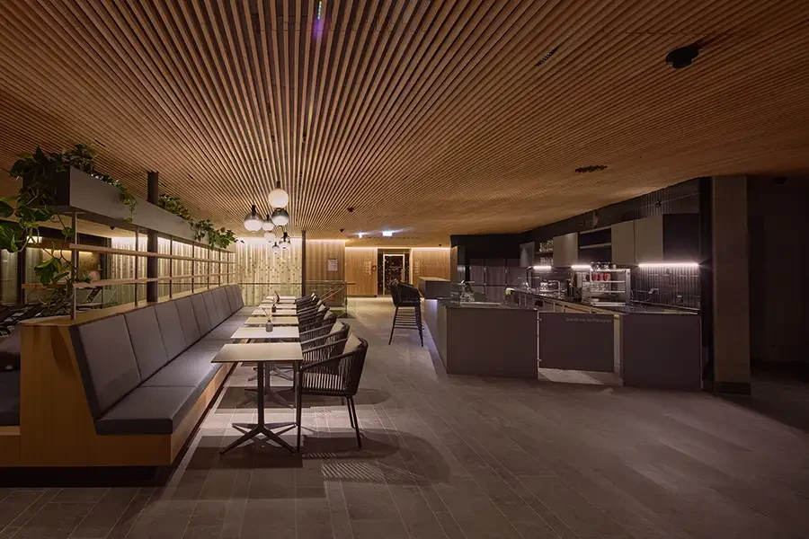 Modernes Restaurant in Bad Dürkheim mit stilvoller Einrichtung und gemütlicher Atmosphäre