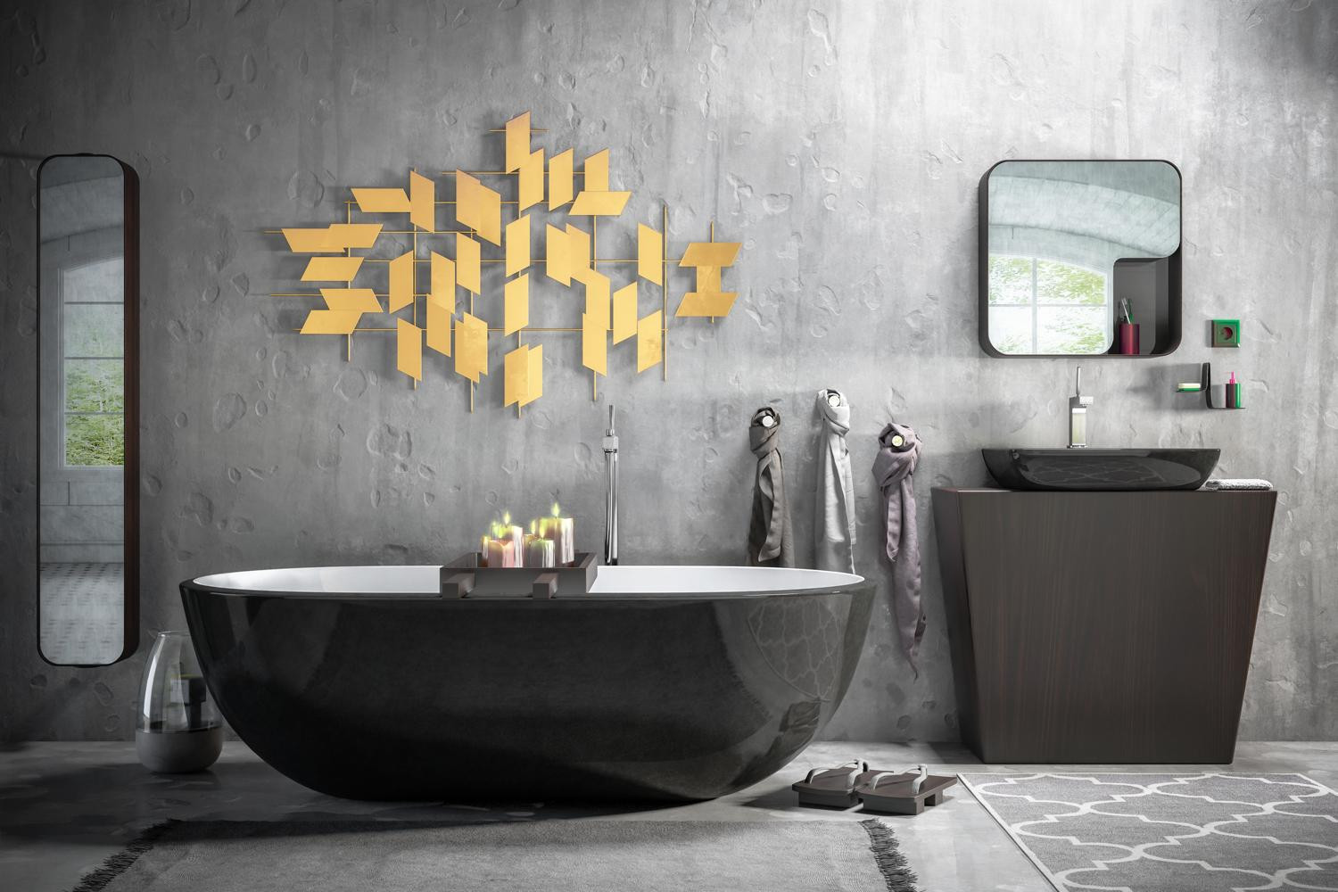 Dunkles Altbau Badezimmer mit moderner freistehender Badewanne und goldener Wanddekoration