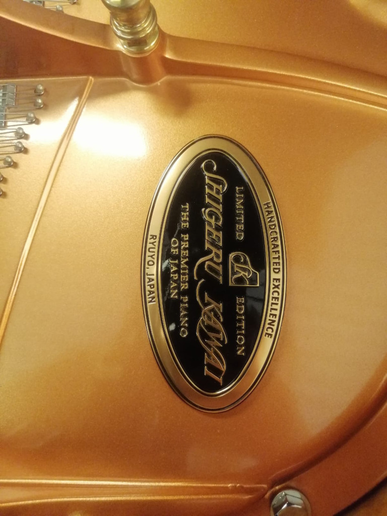 Shigeru Kawai Limited Edition Flügel, Plakette mit der Aufschrift 'The Premier Piano of Japan', Ryuyo, Japan