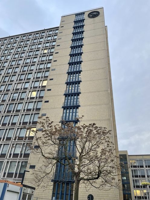 Conti-Hochhaus in Hannover, modernes Verwaltungsgebäude mit markanter Fassade