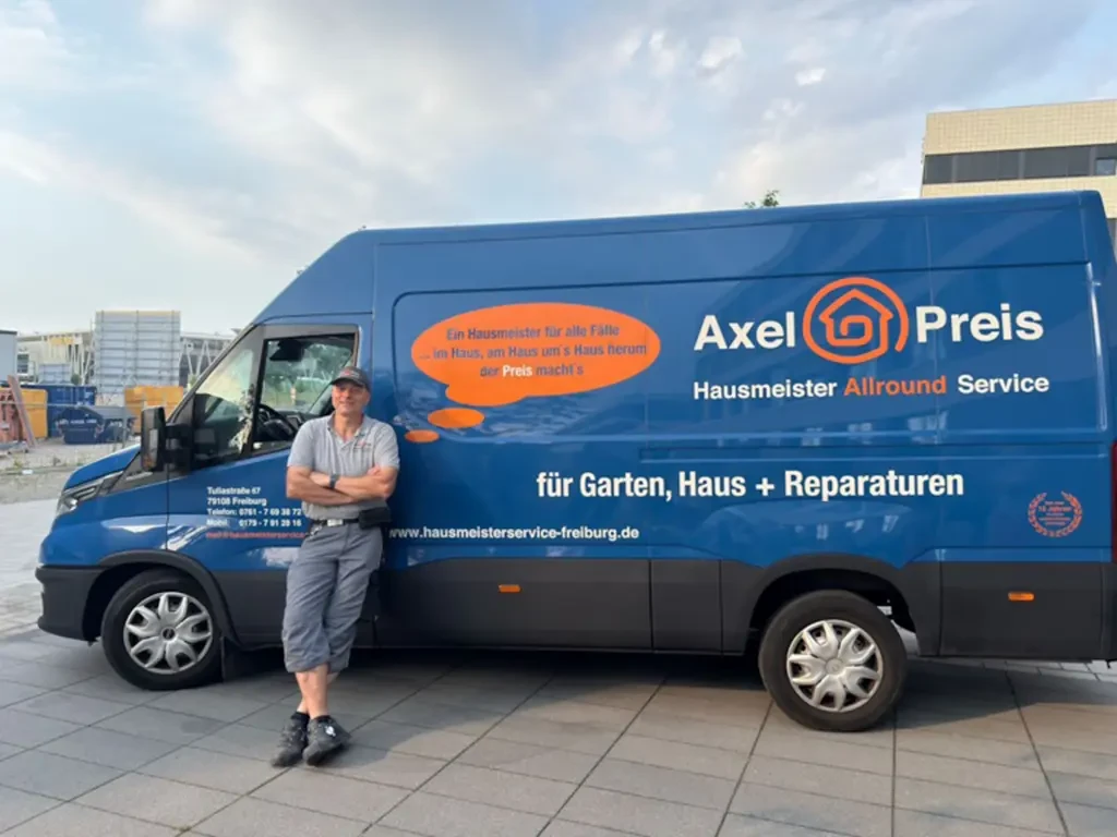 Axel Preis Hausmeisterservice Freiburg – Firmenwagen für Garten, Haus und Reparaturen Firmenwagen von Axel Preis Hausmeisterservice Freiburg für Garten, Haus und Reparaturen