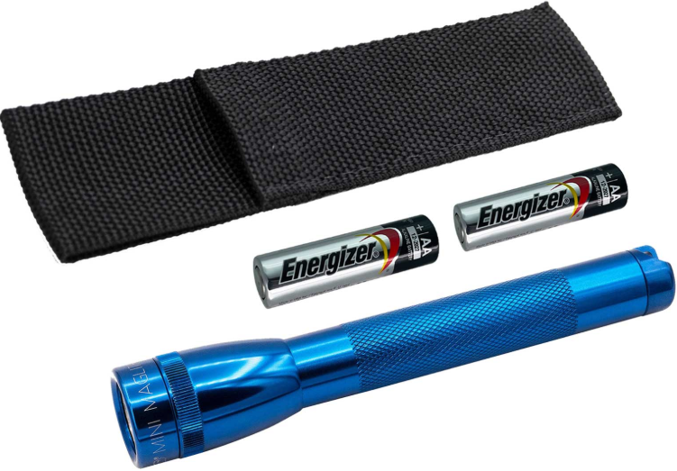 Maglite Mini Classic blau – Taschenlampe mit Etui und Energizer Batterien Maglite Mini Classic Taschenlampe in Blau mit Etui und zwei Energizer AA Batterien