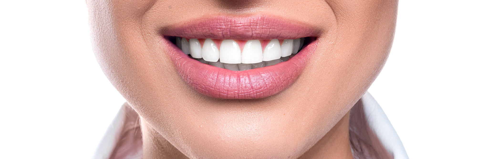 Gemeinschaftspraxis Zahnärzte in Braunschweig, woman smile on white background