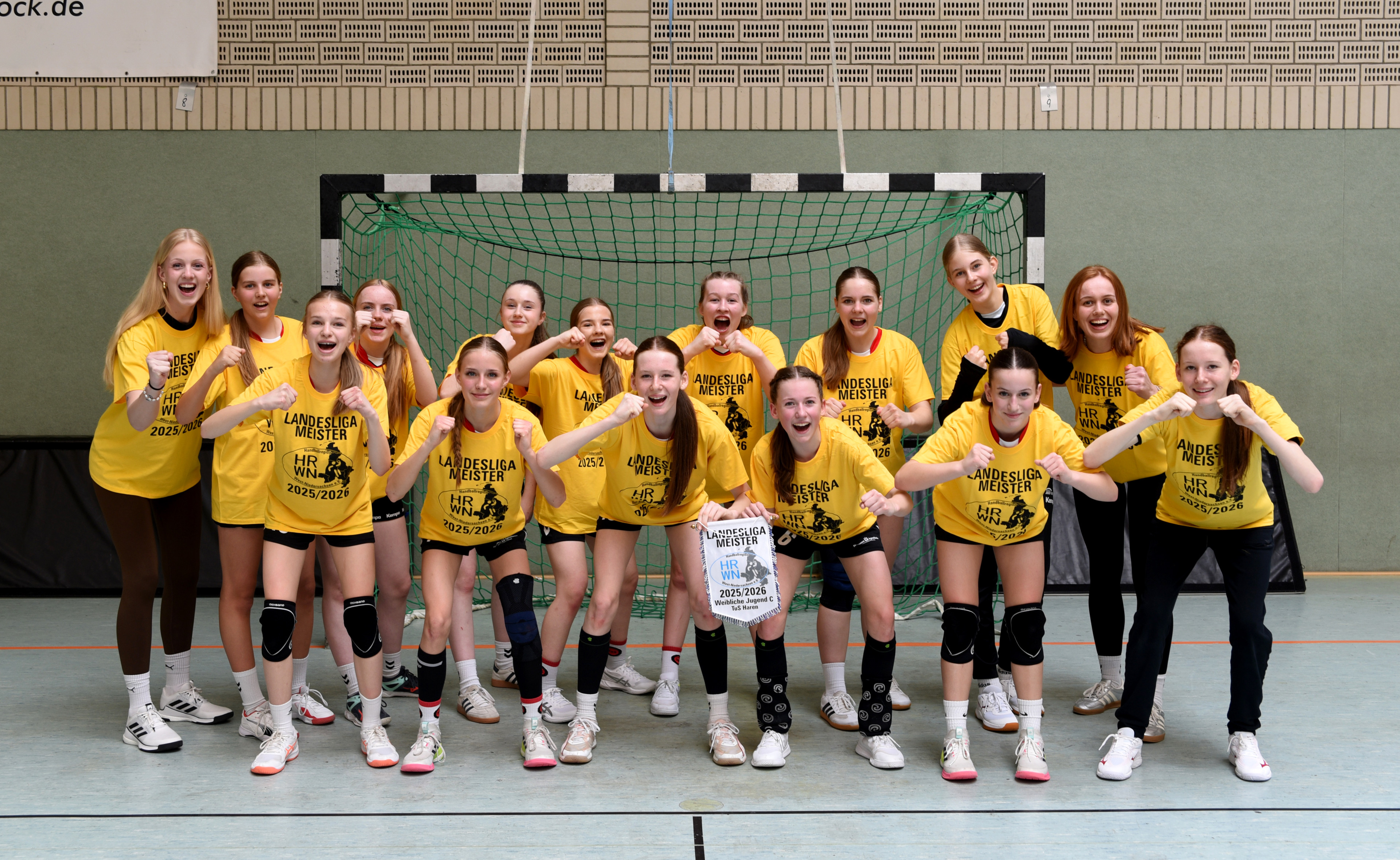 Meisterschaftsfeier der weiblichen C-Jugend Landesliga TuS Haren Handballteam 2025/2026