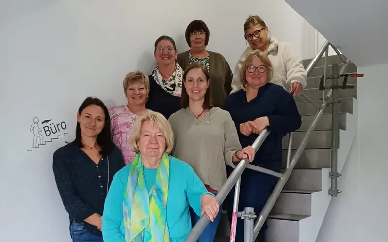 Gruppenfoto von UFH 2025 auf einer Treppe