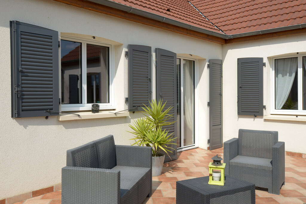 Fensterladen und Terrasse in Freiburg bei Axmann EK Fensterladen und Terrasse in Freiburg bei Axmann EK