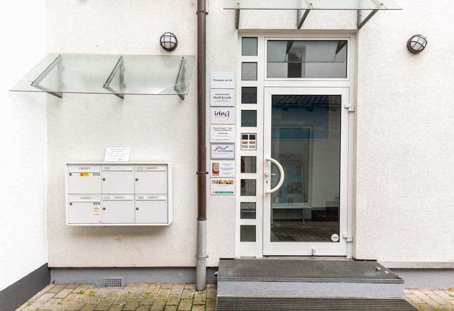 Eingangsbereich [company.name]