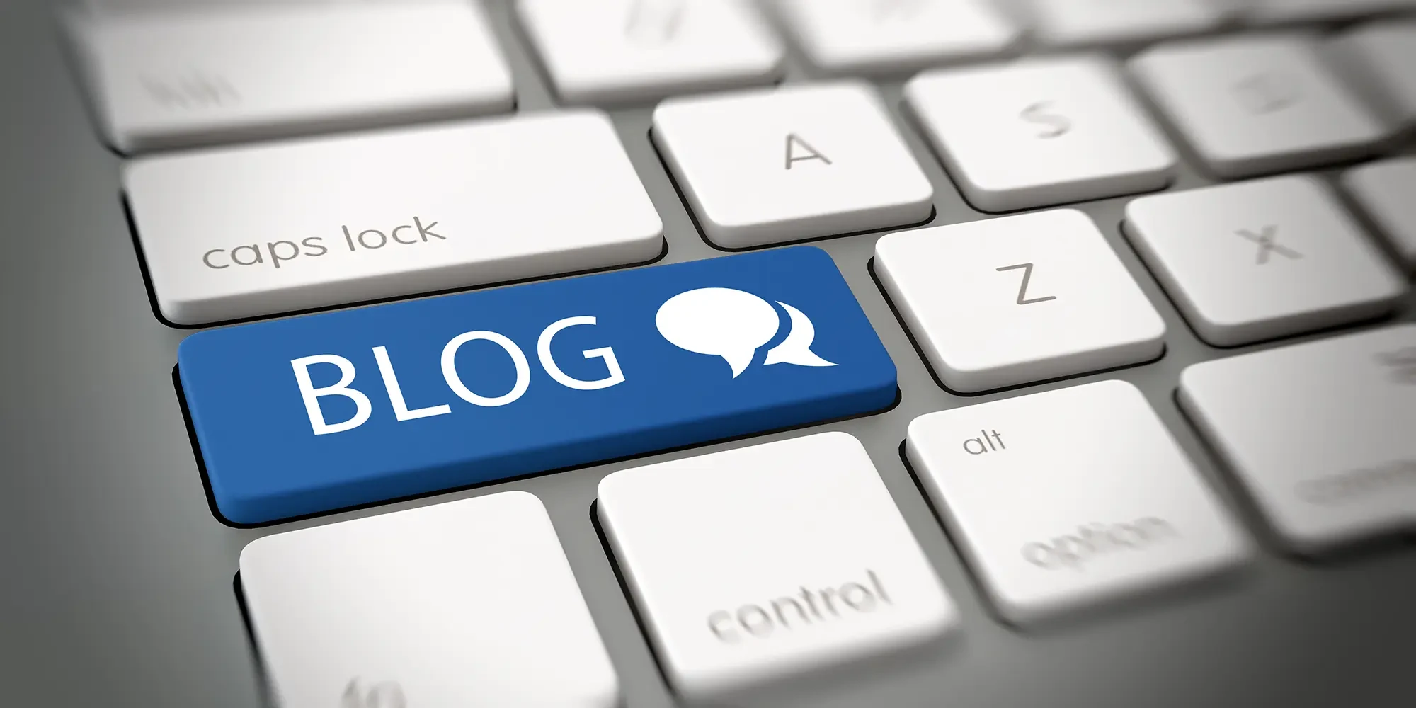 Header-Bild Blog: Tastatur mit blauer Blog-Taste und Sprechblasen Header-Bild für Blog mit Tastatur und Blog-Schaltfläche