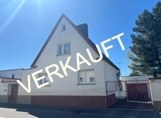 Verkauftes Einfamilienhaus in Kleckewitz am Anger bei sonnigem Wetter