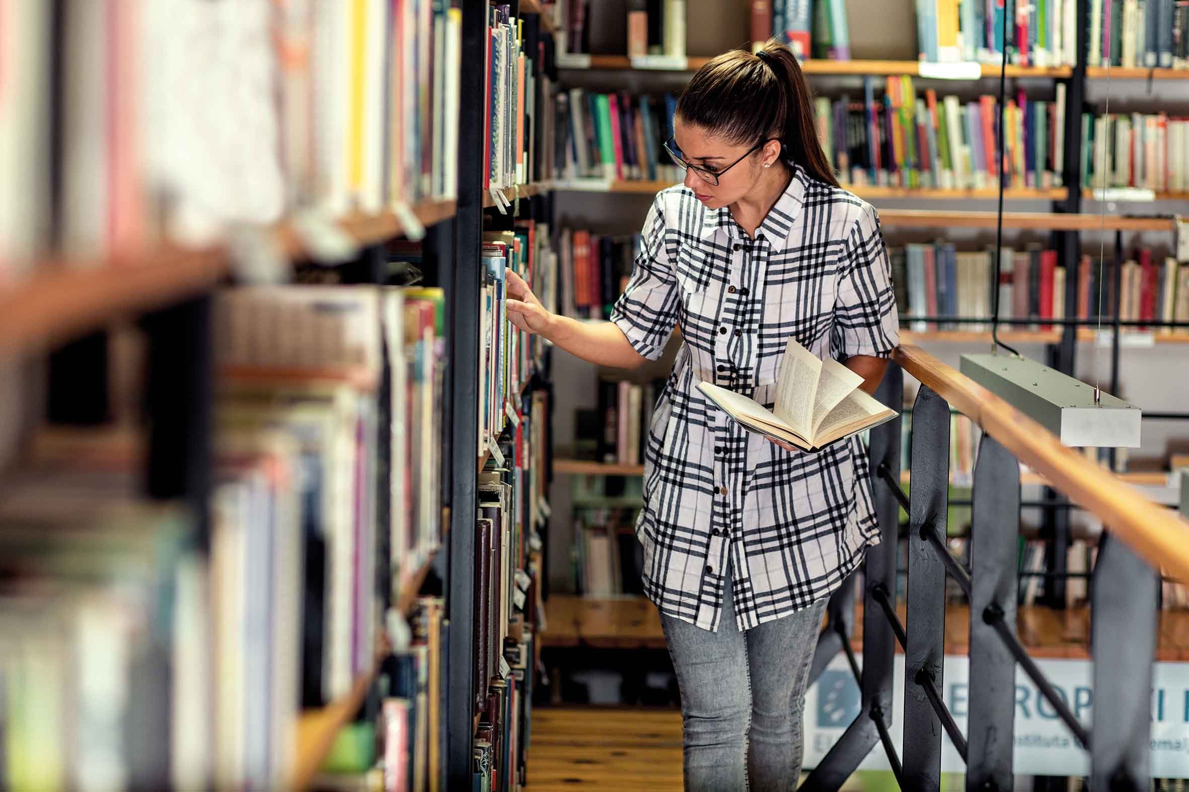 Die Stadtbibliothek Hannover bietet für jeden Geschmack etwas. Foto: © PointImages – stock.adobe.com