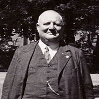Heinrich Stolberg im Anzug Porträt von Heinrich Stolberg im Anzug