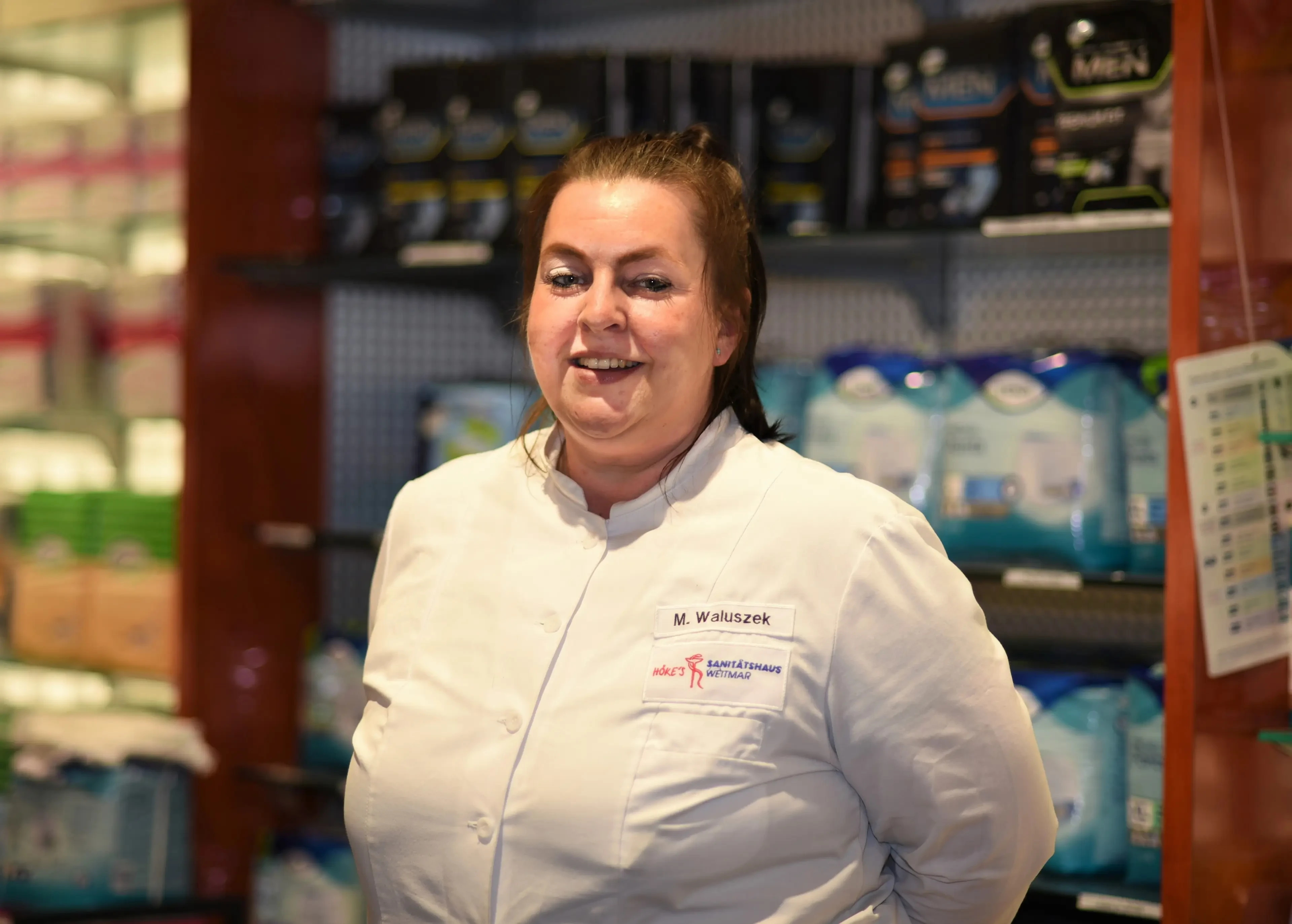 Frau Waluszek, Kundenberaterin