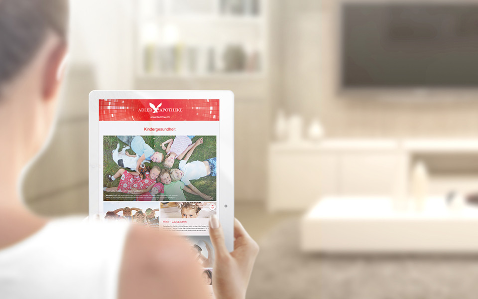 PiTouch Tablet mit Adler Apotheke Webseite zur Kindergesundheit