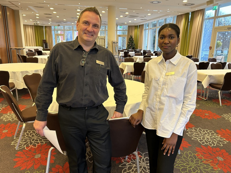 Biga Lena Hydara im Veranstaltungsraum, Foto von SKL