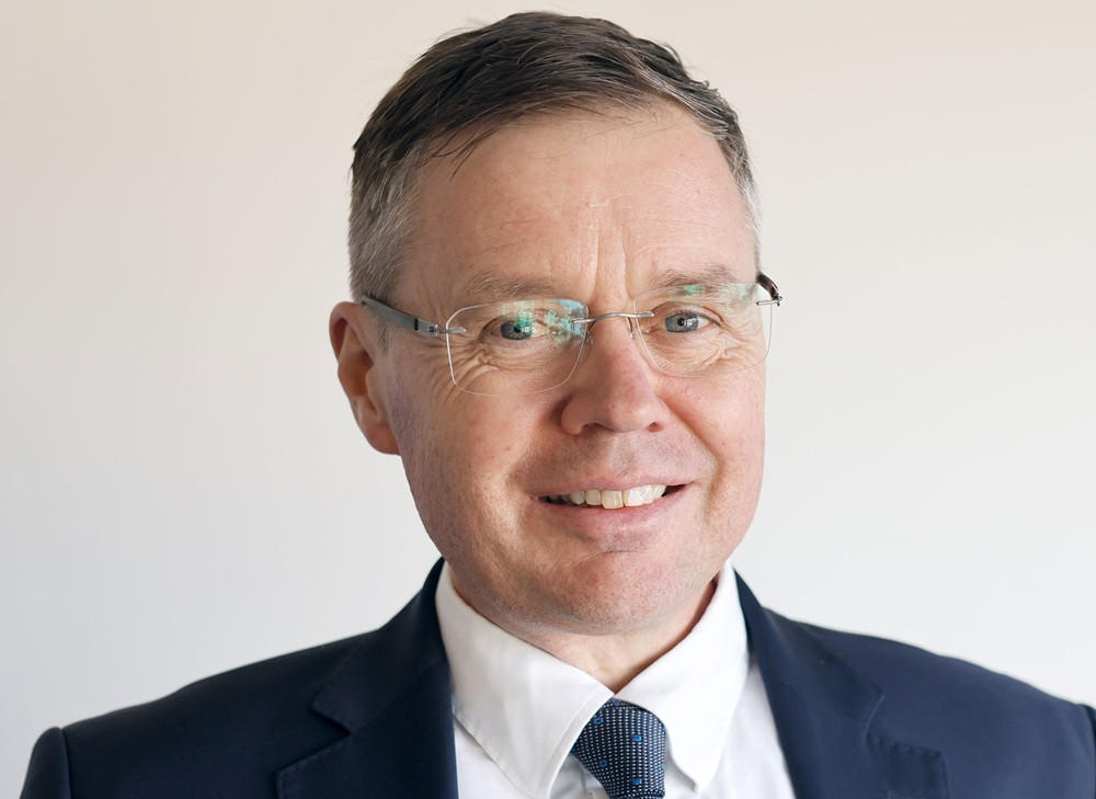 Seidel Olof von ÜSTRA Regiobus im Business-Outfit