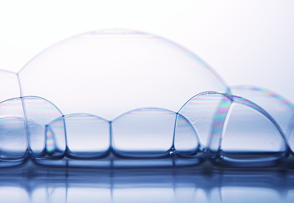 Nahaufnahme von Seifenblasen von alexas-fotos, minimalistisch und transparent
