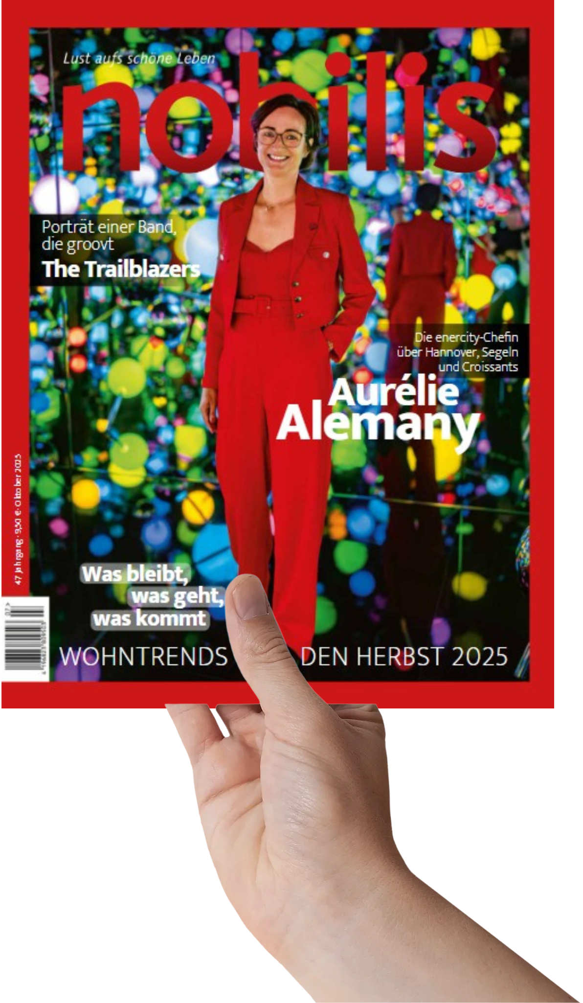 Titelseite der nobilis Ausgabe Juli 2025 mit Aurélie Alemany, enercity-Chefin, in rotem Outfit, gehalten in einer Hand