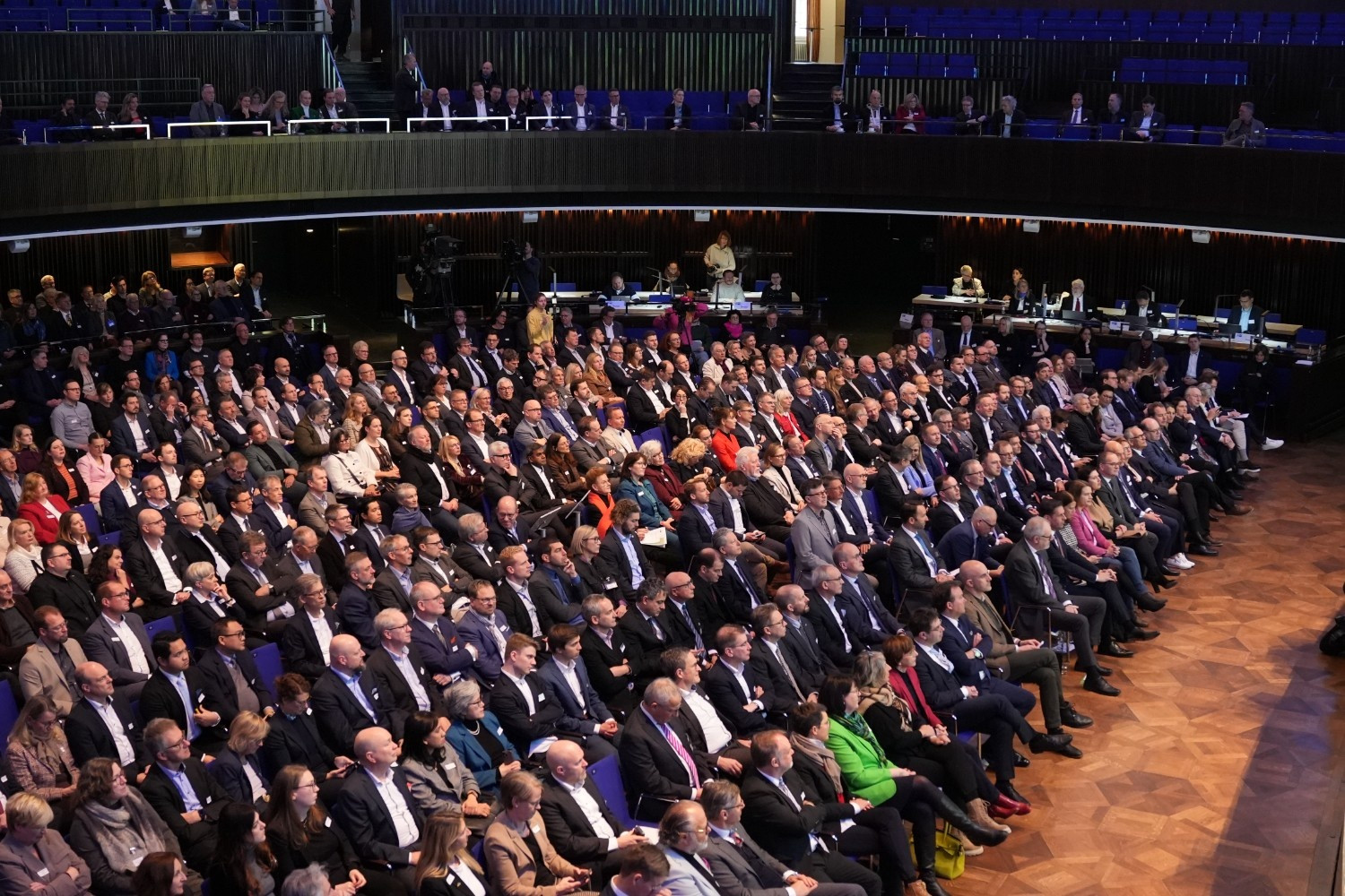 Große Veranstaltung der IHK Hannover zum Auftakt 2026 mit zahlreichen Teilnehmern im Saal