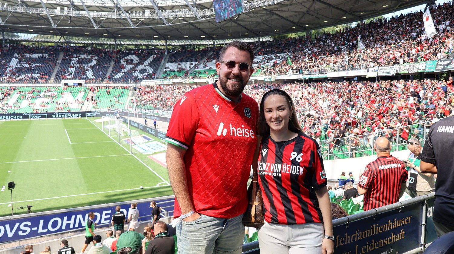 aptum and friends in der Loge beim Hannover 96 Spiel im Stadion
