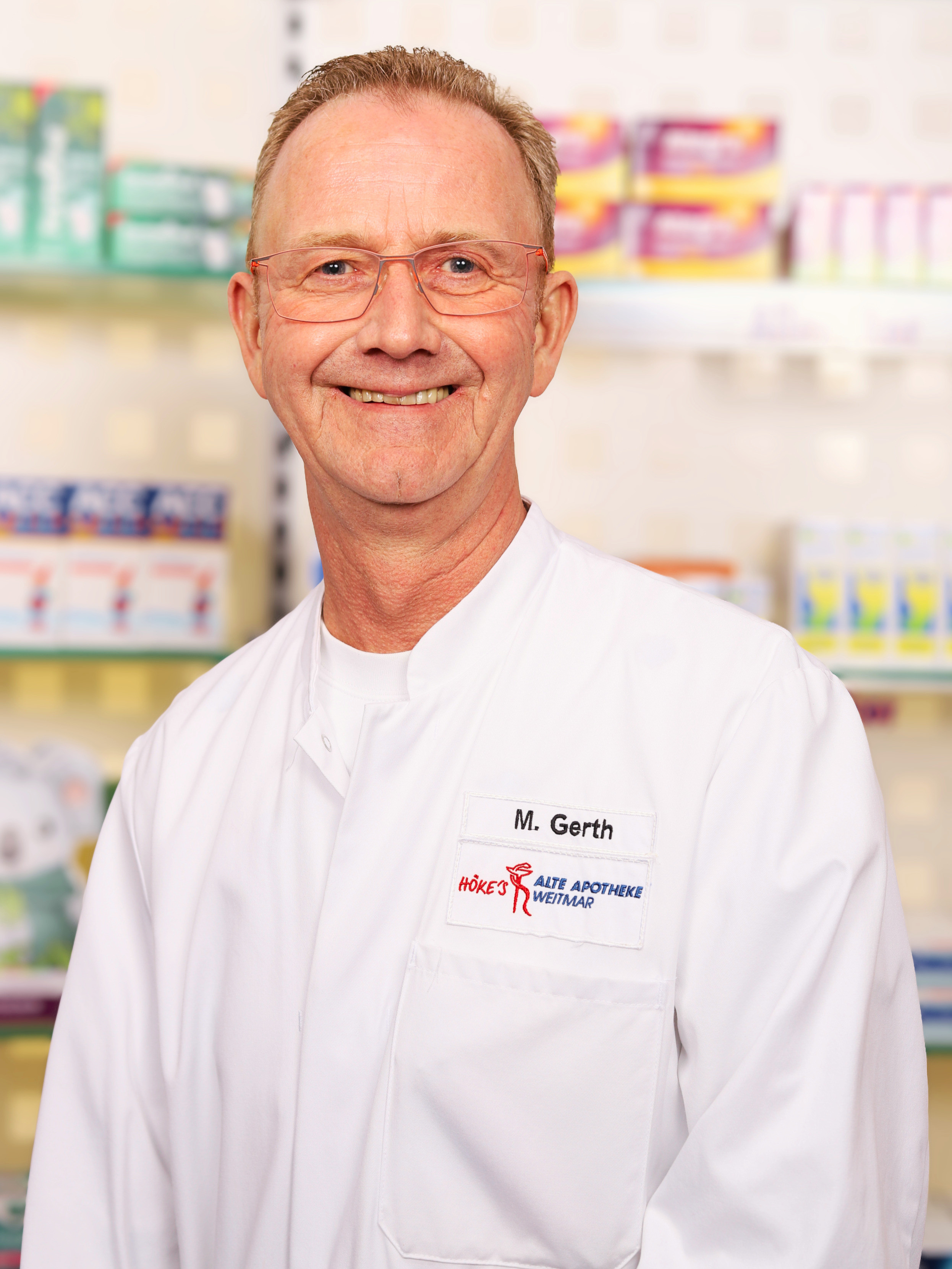 Apotheker M. Gerth in der Alten Apotheke Weitmar
