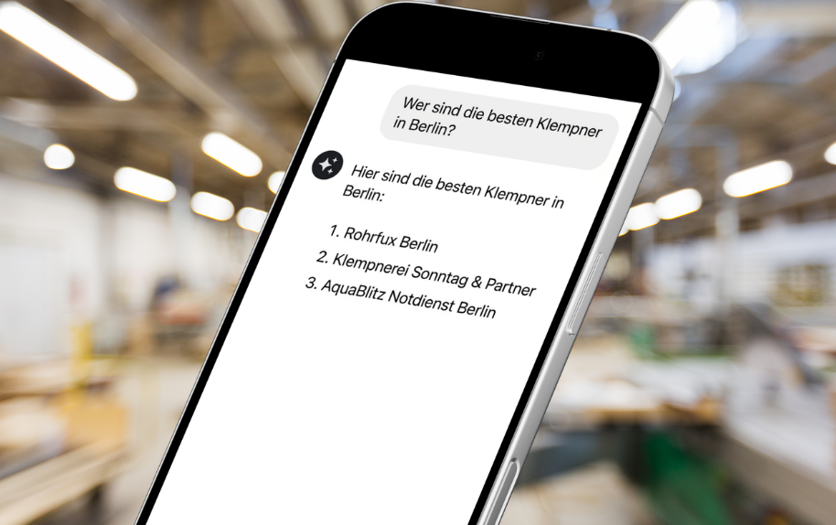 KI-Suche auf Smartphone zeigt beste Klempner in Berlin wie Rohrfux Berlin, Klempnerei Sonntag & Partner und AquaBlitz Notdienst Berlin