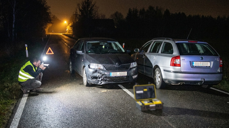 Unfallaufnahme bei Nacht