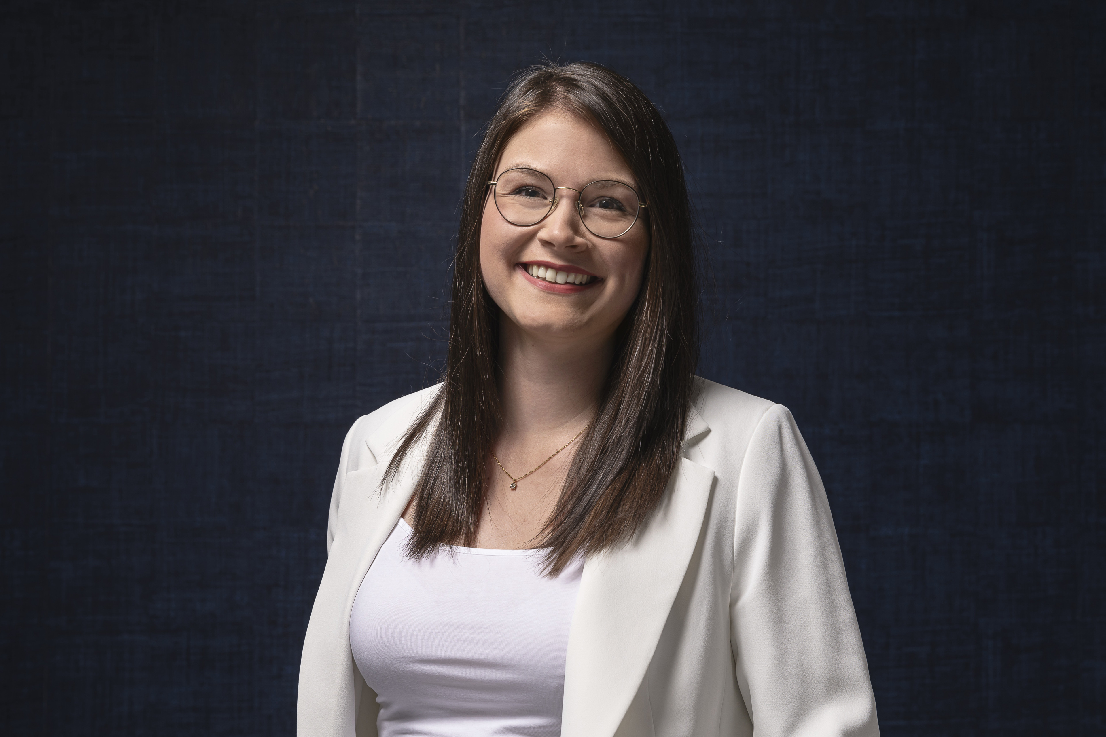 Porträt von Anna-Lena Geis, Senior Sales Managerin