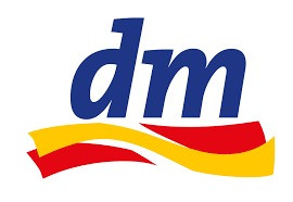 dm Logo mit gelbem und rotem Schwung auf weißem Hintergrund